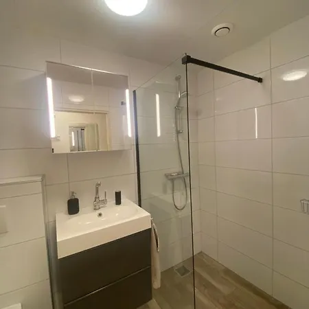 Benbzuiderzee Bed & Breakfast 3*
