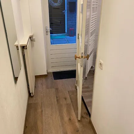 Benbzuiderzee فندق مبيت وإفطار هاتِم