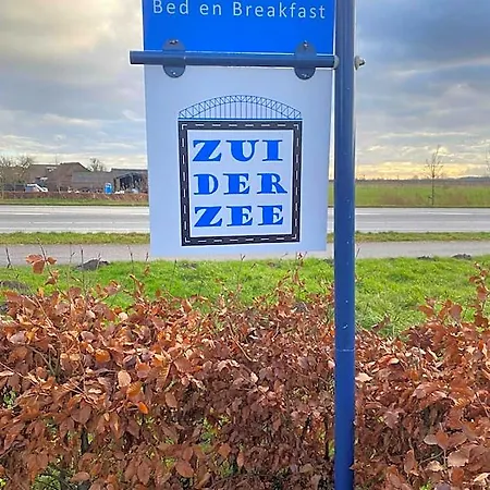 Benbzuiderzee Bed & Breakfast